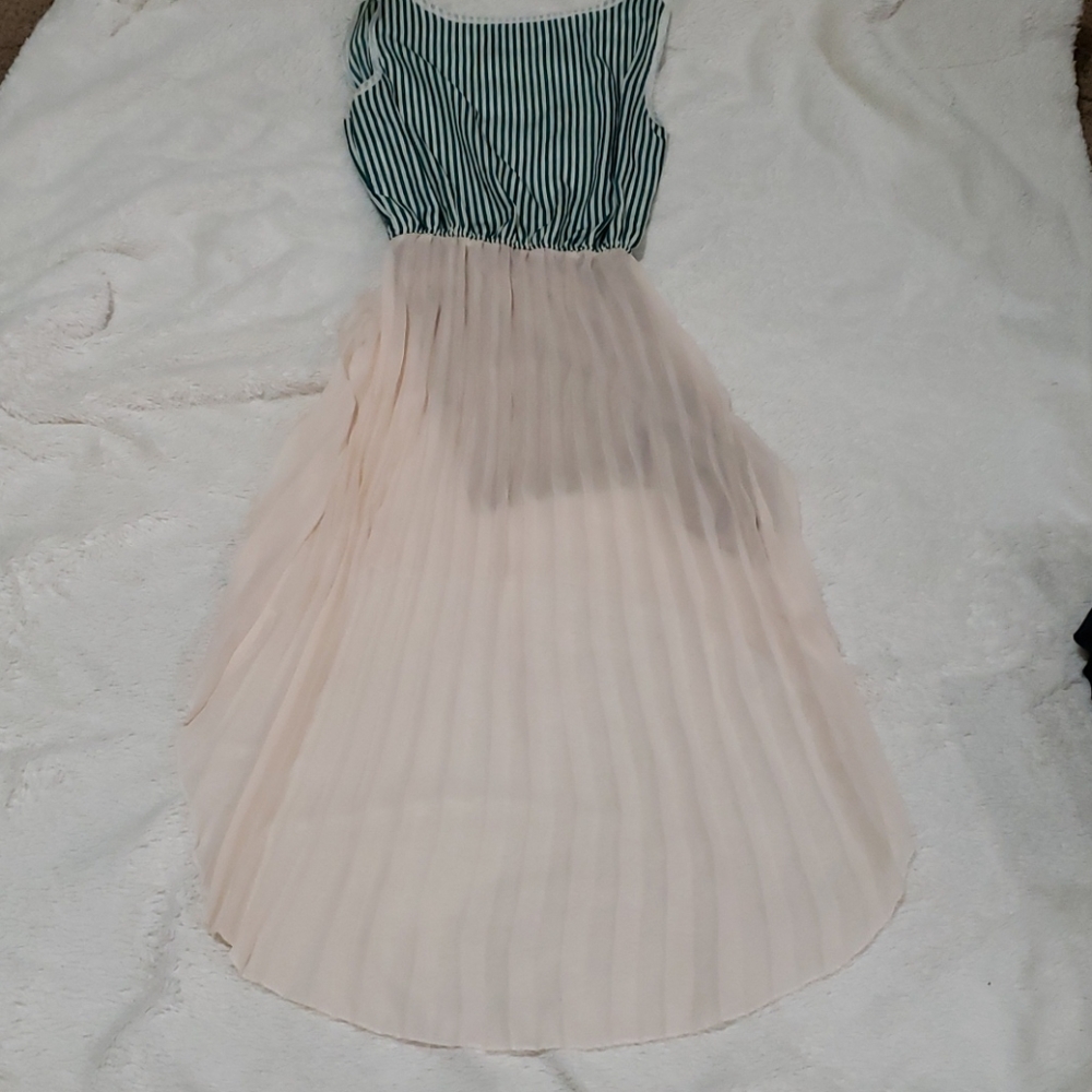 Colorful Dress - Picture 2 of 3